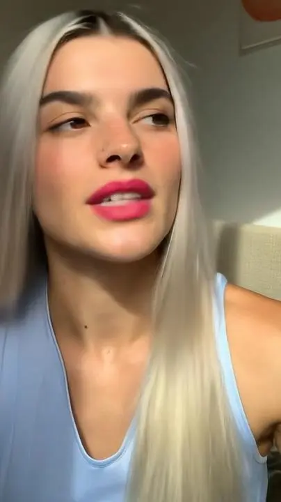 modello video per prodotti di e-commerce di profumi