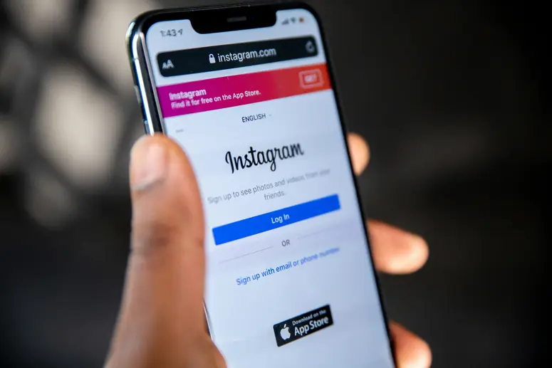 Instagram sign up on iphone